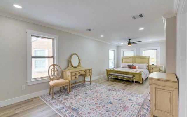 2-unit Houston Getaway Near NRG & Hermann Park