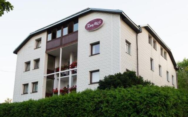 Hotel Runmis вид на фасад