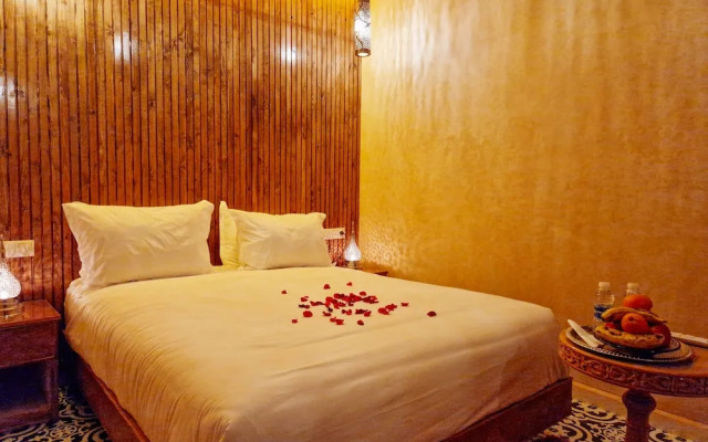 Click Riad & Spa