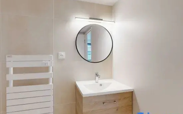 Room 1208 in a premium residence- Sport/laundry