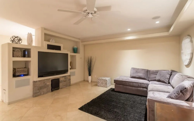 Casa Paraiso 3 BR by Casago