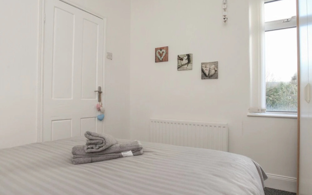 Belfast Budget Donegall Avenue 50