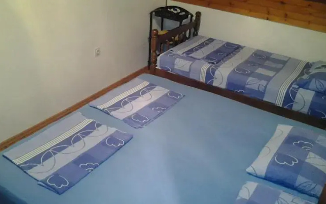 Apartments Mihović