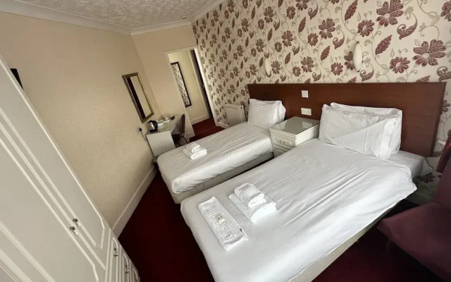 Silversands Hotel