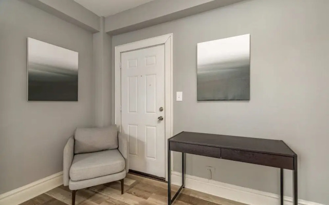 Cozy CWE Apts near BJC by Zencity
