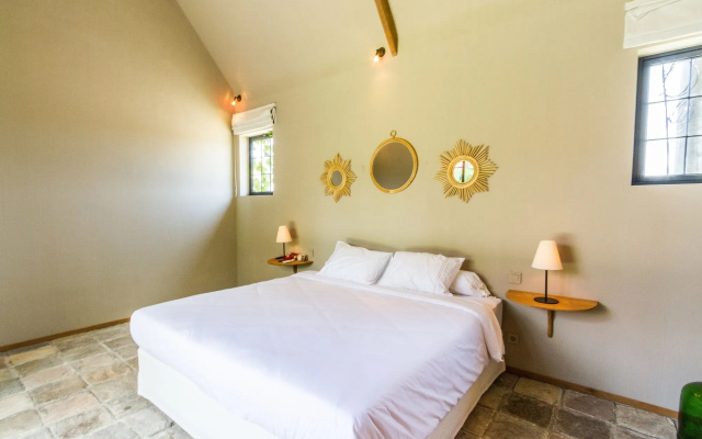 Villa Taijasa - Luxury 5BR Villa with 20m Pool