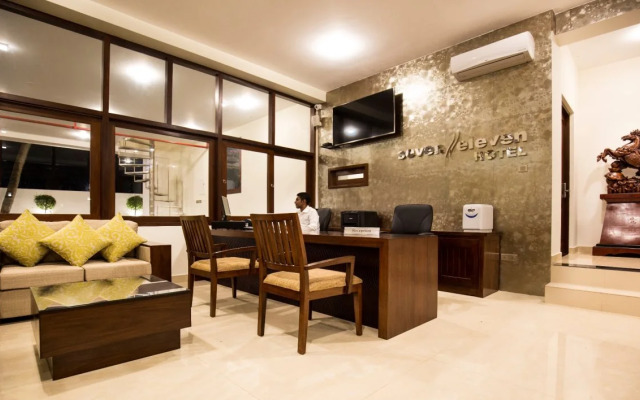 Grand 7 Hotel Kesbewa