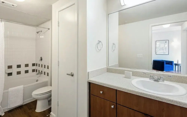 Landing Apartments Houston - Westside
