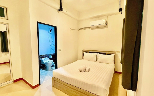 Silver Oaks Guest House