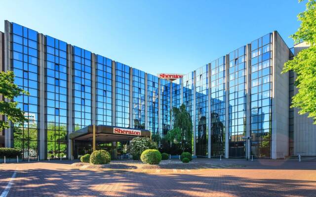 Отель Sheraton Essen Hotel Германия, Эссен - отзывы, цены и фото номеров - забронировать отель Sheraton Essen Hotel онлайн вид на фасад