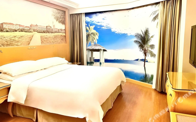 Jinghu Boutique Hotel