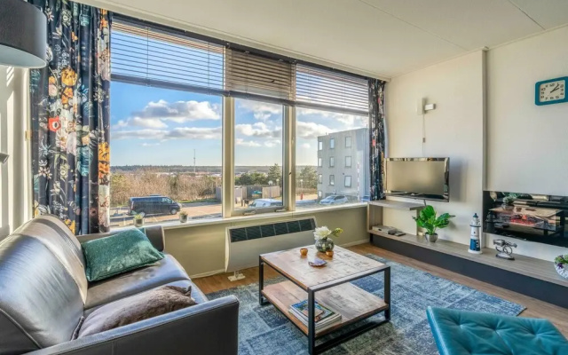 2 Person Apartment With Island View