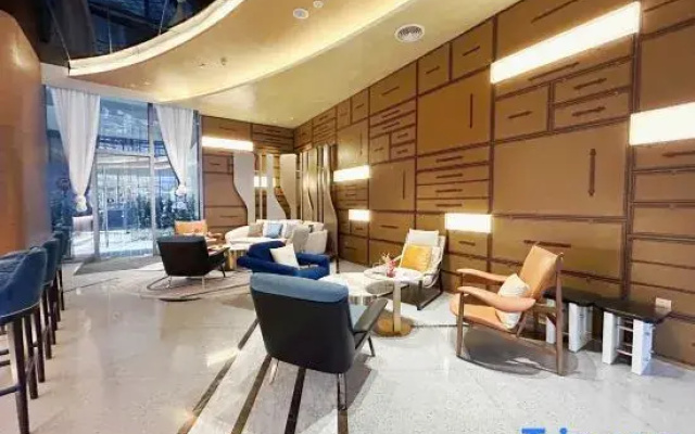 Shanghai Maybeours Hotel (Fengxian Jinhui Longfor Tianjie Store)