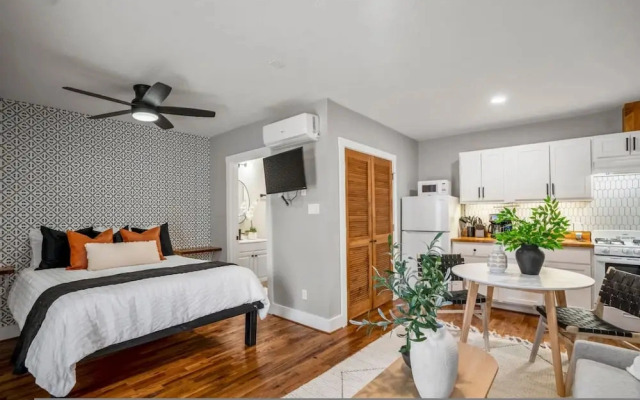 Quiet Studio Minutes From Downtown Houston
