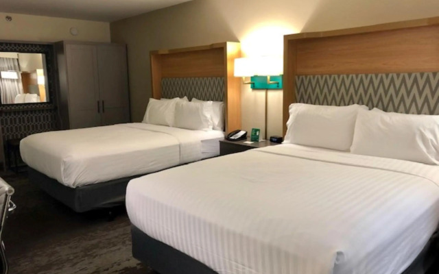 Holiday Inn & Suites Chicago North Shore (Skokie) by IHG