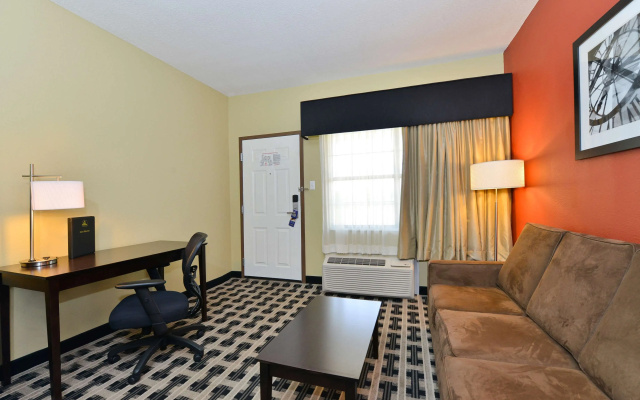 Best Western Laplace Inn