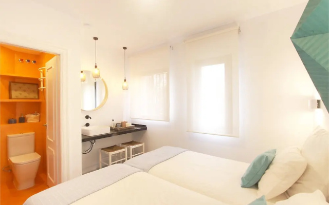 1098 Beachront Modern Duplex Penthouse Roof Terrace 3 Pools