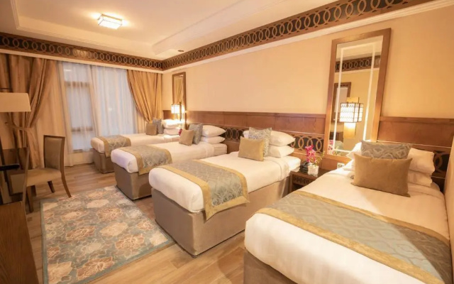 Violet Al Azizia Hotel
