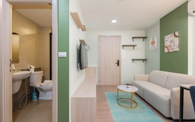 Peaceful Retreat in Heart of Phuket C210