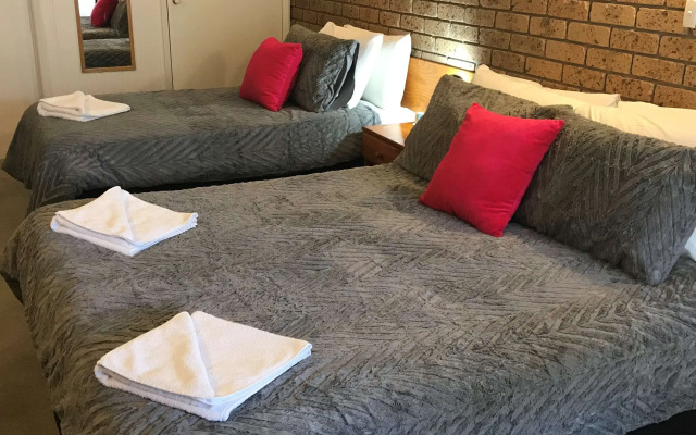 Mountain View Motor Inn LLC