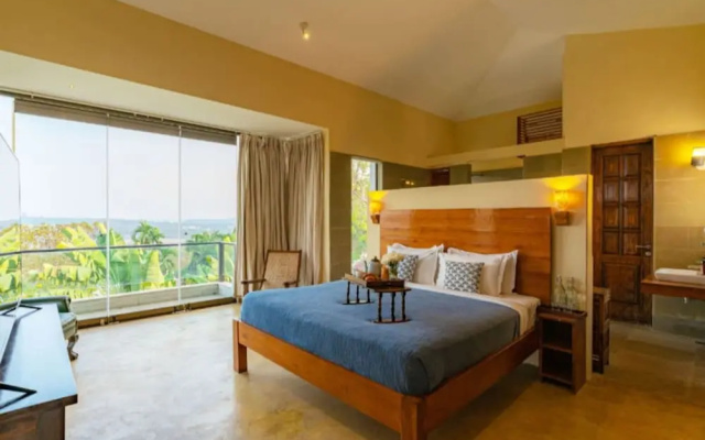 Cliffhouse in Candolim