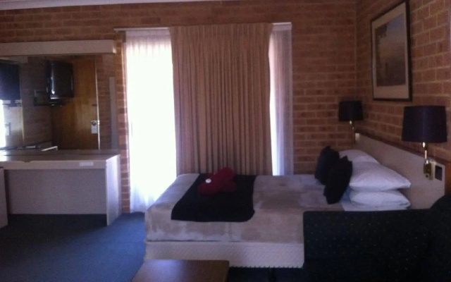 Elsinor Motor Lodge
