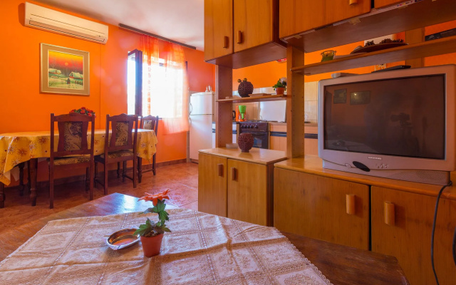Apartment Ana - private parking: A2 prizemlje  Crikvenica, Riviera Crikvenica