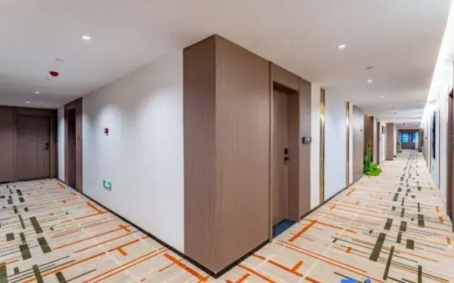 Lifeng Hampton Hotel (Taoxichuan Road)