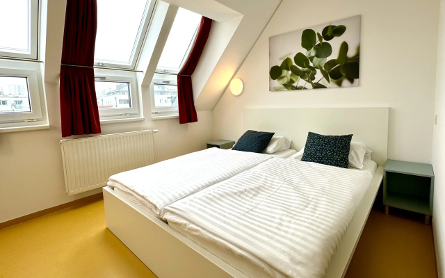 A&T Hotel & Hostel