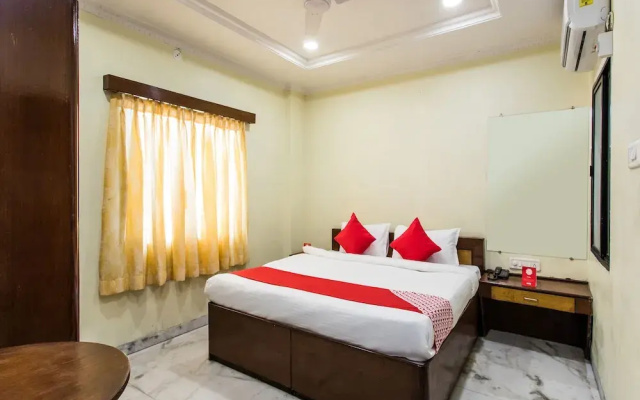 OYO 14522 Ganga Residency