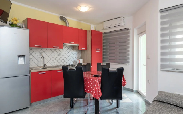 Seaview Apt Near Paklenica 4 Close To Sea