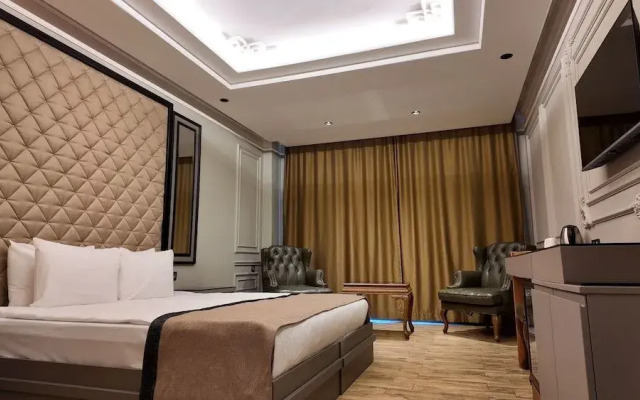 Lala Grand Hotel