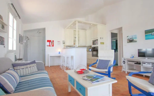 Modern Apartment in Port Grimaud Near the Beach