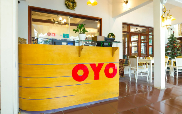 OYO 779 Aisha Hotel and Apartment