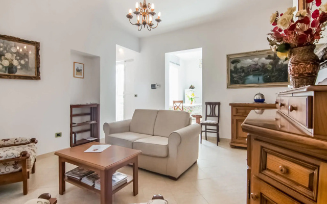 Beautiful holiday home in Montedinove with shared pool