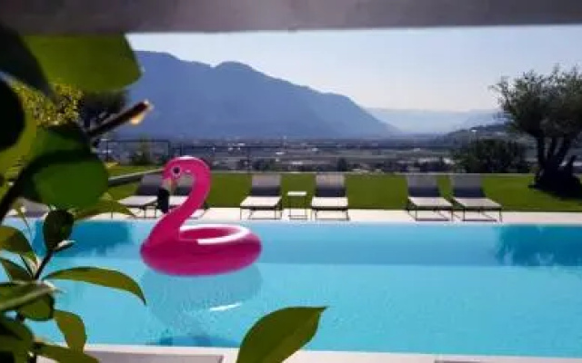 The View Luxury Suites