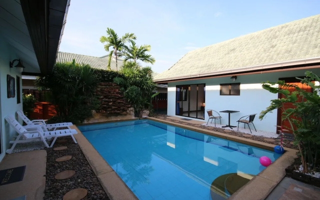 Bali Tropicana Pool Villa