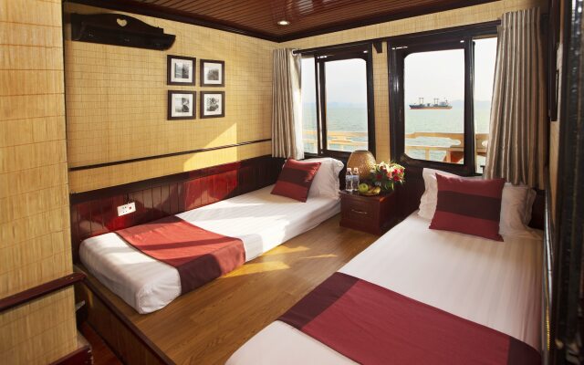 Отель Swan Cruises Halong вид на фасад