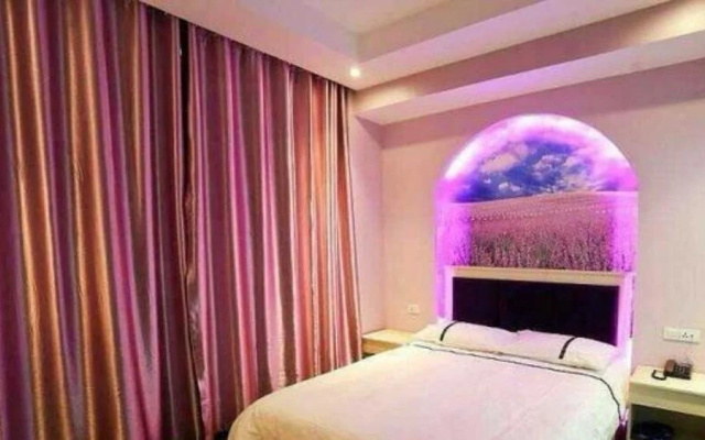 25 hours Emotion Hotel
