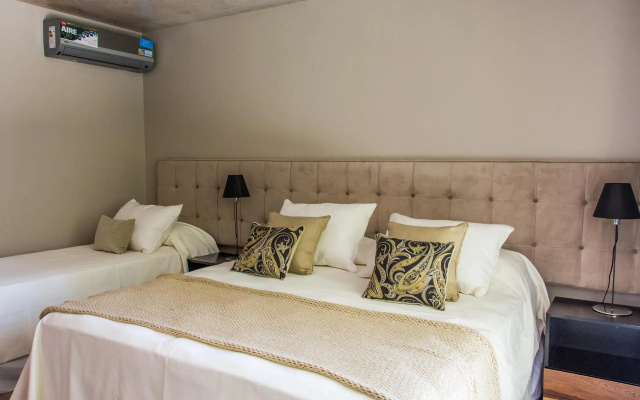 Nuit Hotel
