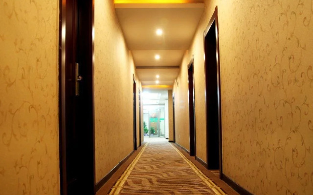 Wuyishan Ai'hua Business Hotel