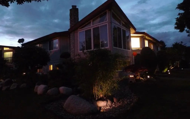 Vancouver Garden Family Suite
