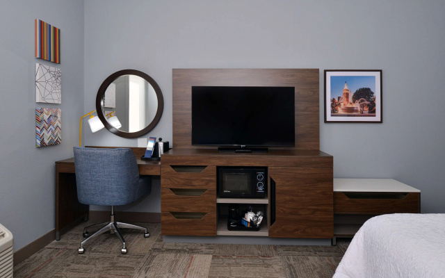 Hampton Inn Kansas City Northeast