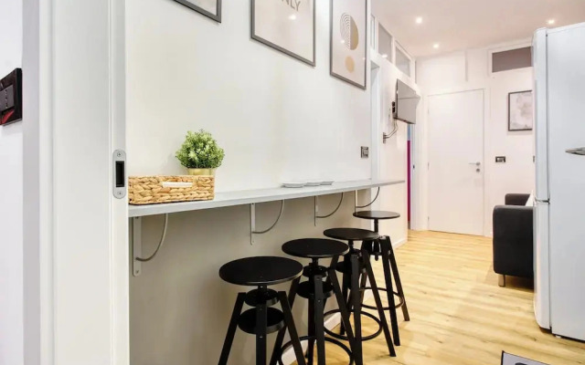 Elegant apartments in Isola district