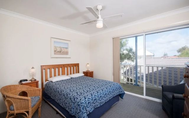 Robinson Street, Sandcastles, Townhouse 21, 23