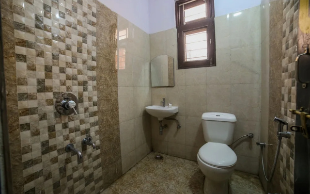 Oyo Home 16423 Spacious 3Bhk