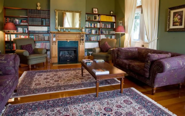 McHardy Lodge