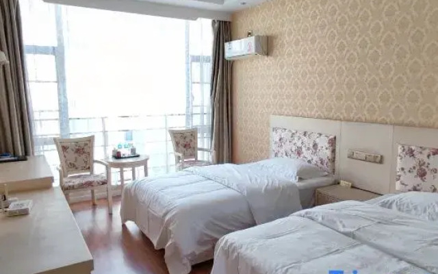 Yunxian Wanhao Hotel
