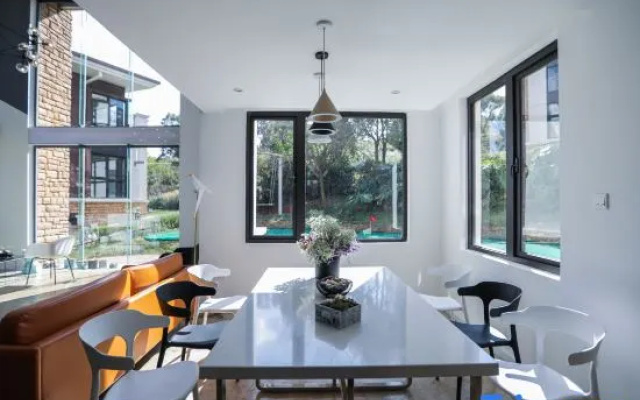 Bright Villa