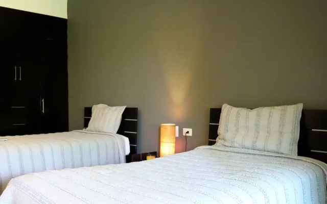 Turquesa Penthouse 2 BDRM sleeps 5